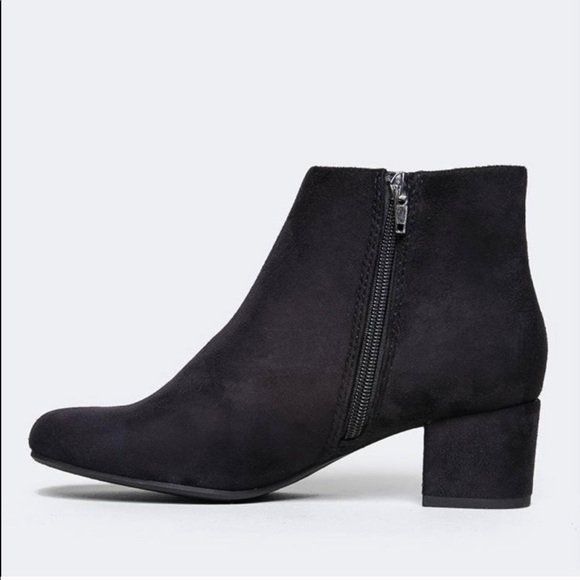 Black bootie - Picture 3 of 4